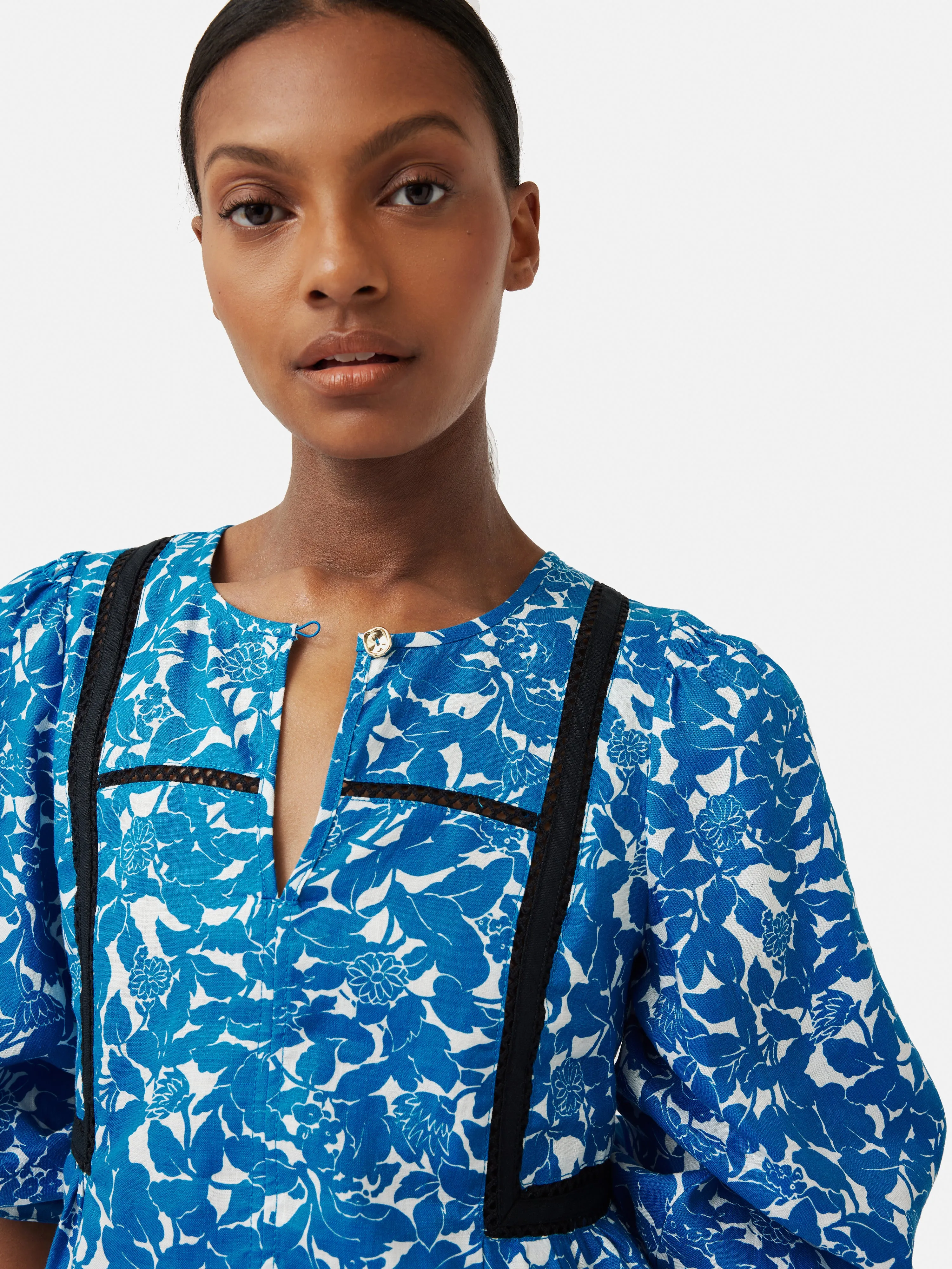 Shadow Leaf Linen Top | Blue